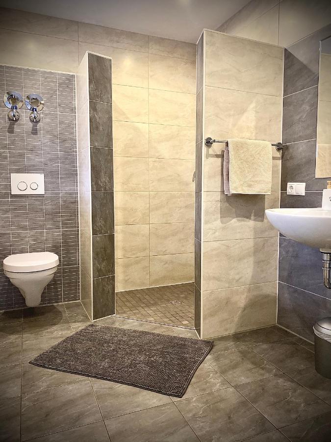 Dilger Apartments Руст Екстериор снимка